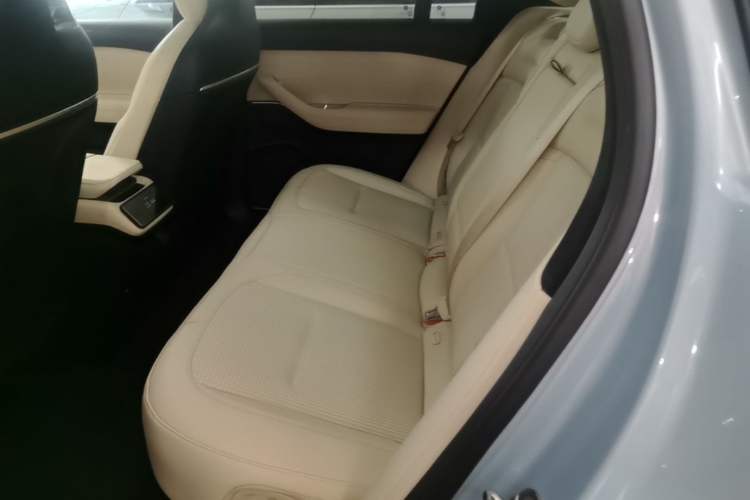 Used Nio ES6 2023 75 kWh Left Rear Seat