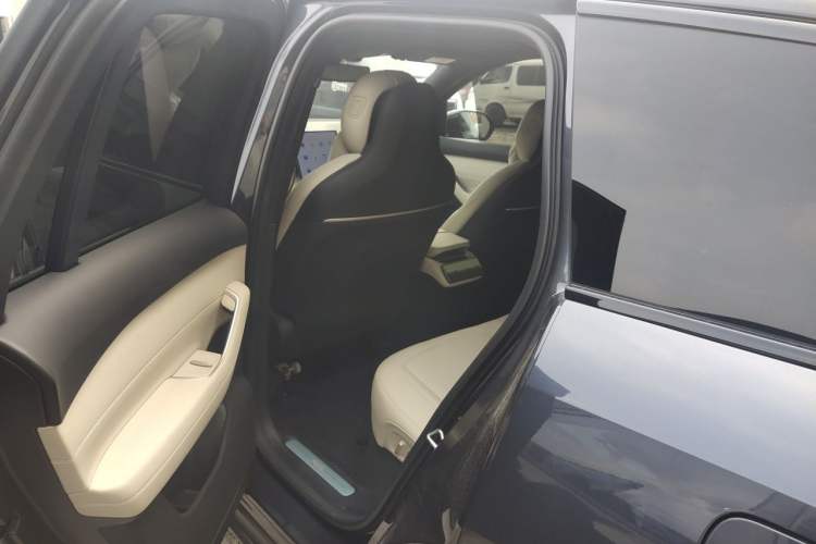 Used Nio ES6 2023 75 kWh Left Rear Seat