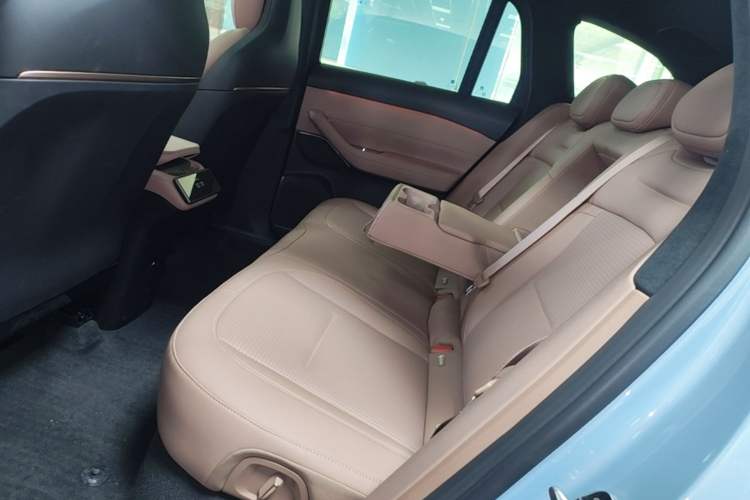 Used Nio ES6 2023 75 kWh Left Rear Seat