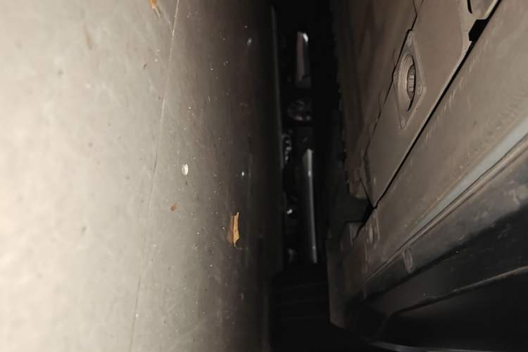 Used Nio ES6 2023 75 kWh Left Side Sill
