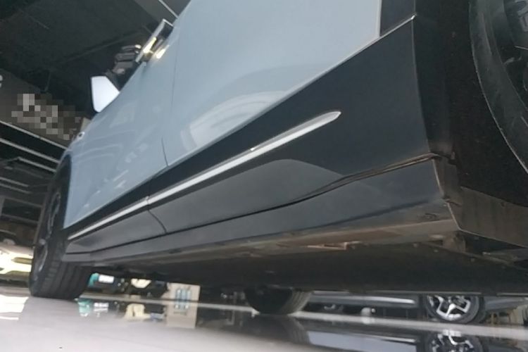 Used Nio ES6 2023 75 kWh Left Side Sill