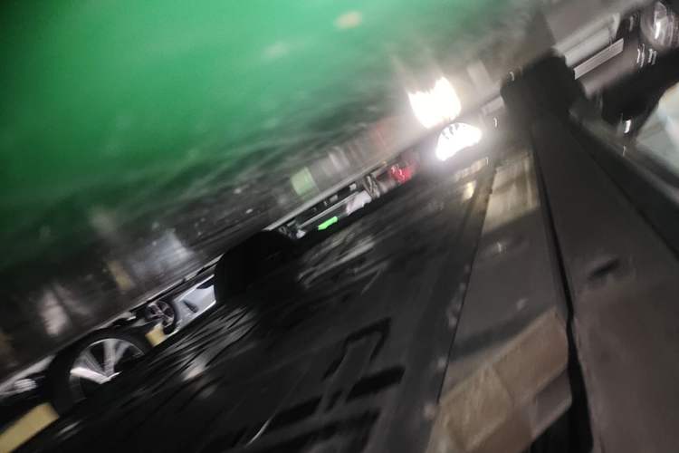 Used Nio ES6 2023 75 kWh Left Side Sill