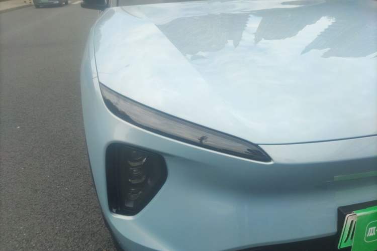 Used Nio ES6 2023 75 kWh Right Front Headlight