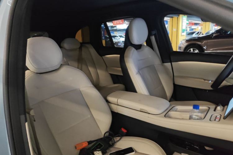 Used Nio ES6 2023 75 kWh Right Front Seat