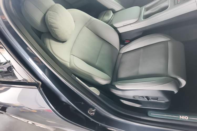 Used Nio ES6 2023 75 kWh Right Front Seat