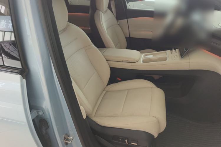 Used Nio ES6 2023 75 kWh Right Front Seat