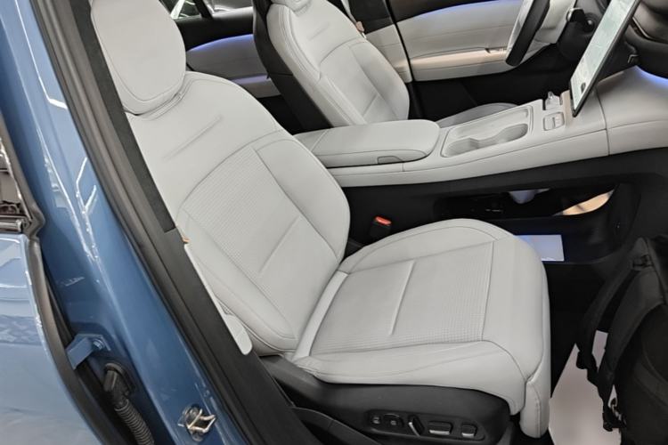 Used Nio ES6 2023 75 kWh Right Front Seat