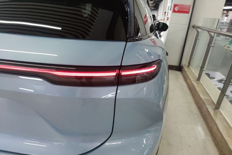 Used Nio ES6 2023 75 kWh Right Rear Taillight