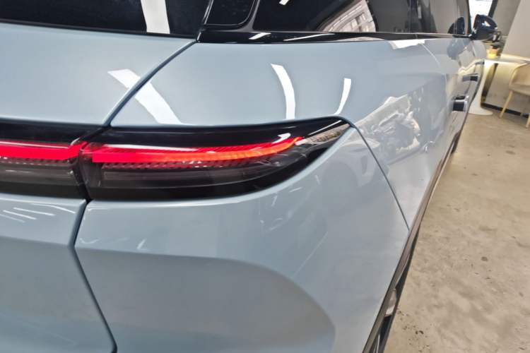 Used Nio ES6 2023 75 kWh Right Rear Taillight