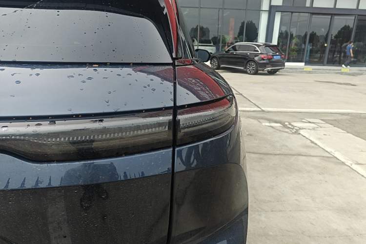 Used Nio ES6 2023 75 kWh Right Rear Taillight