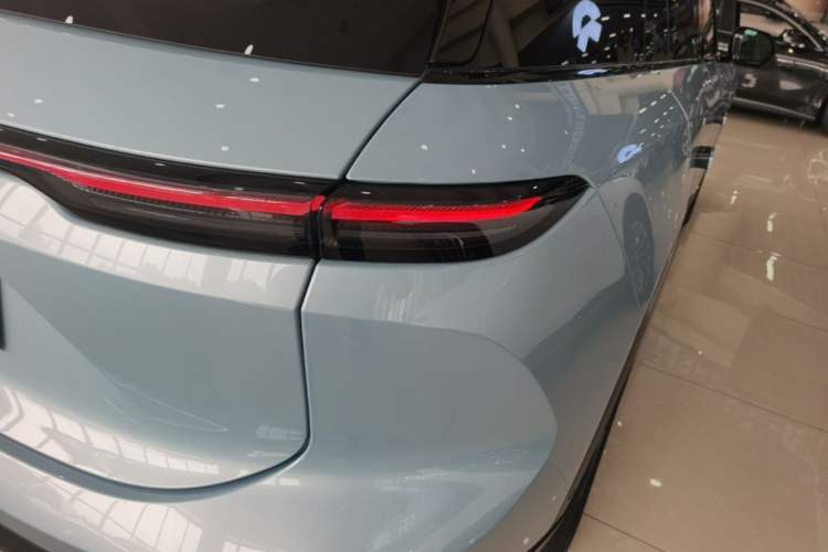 Used Nio ES6 2023 75 kWh Right Rear Taillight