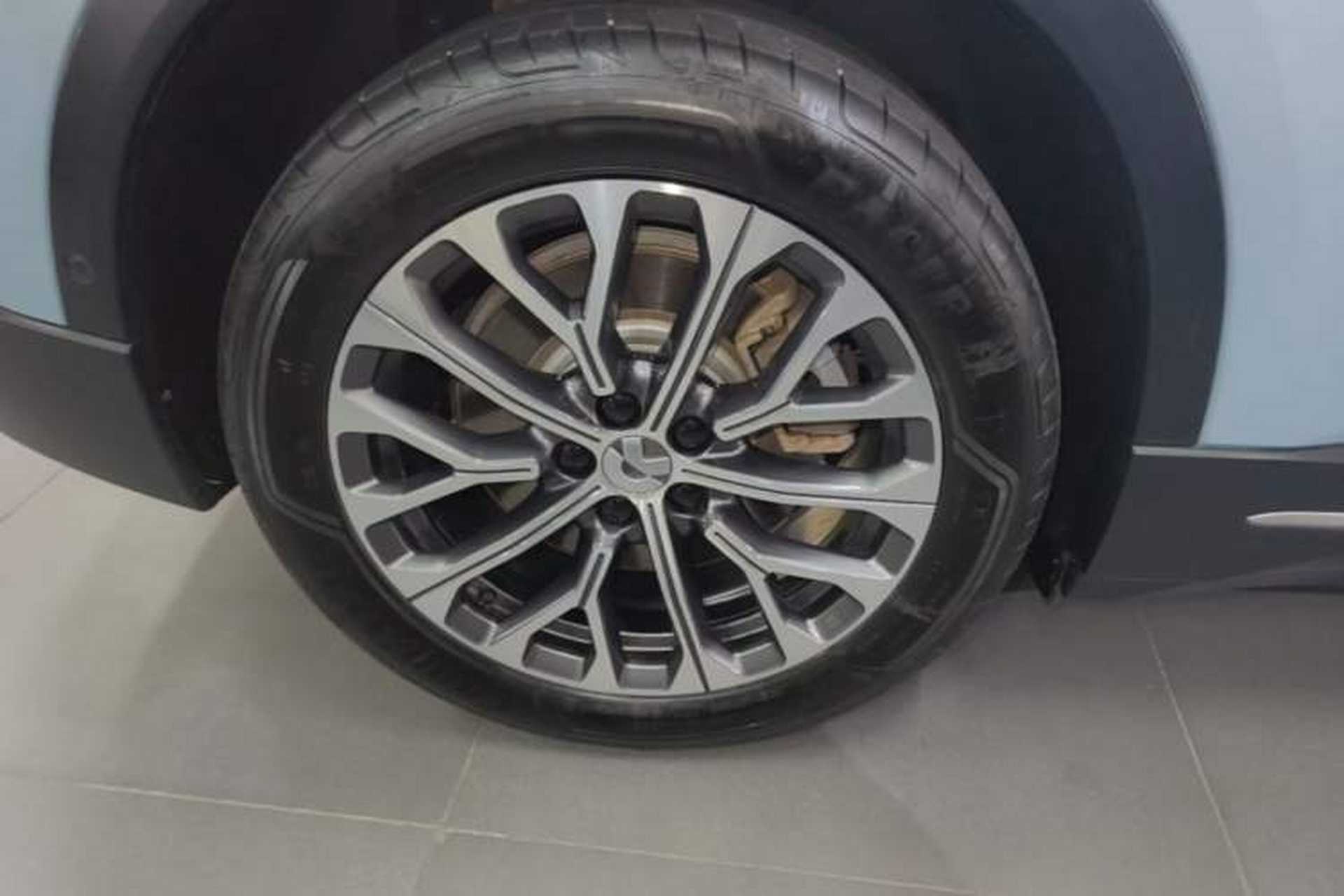Used Nio ES6 2023 75 kWh Right Rear Wheel Hub