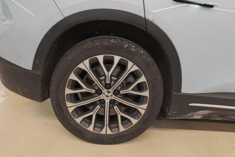 Used Nio ES6 2023 75 kWh Right Rear Wheel Hub