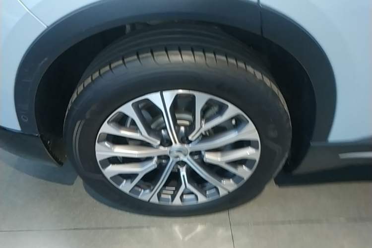 Used Nio ES6 2023 75 kWh Right Rear Wheel Hub