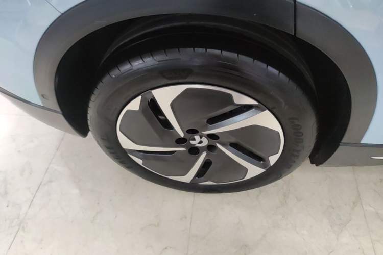 Used Nio ES6 2023 75 kWh Right Rear Wheel Hub
