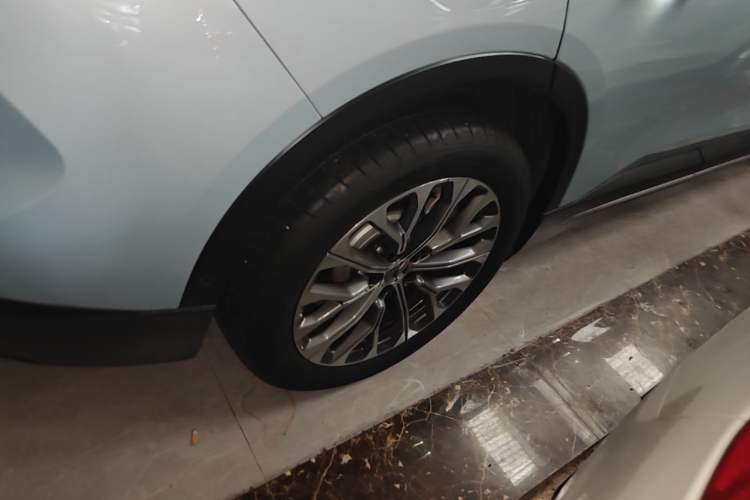 Used Nio ES6 2023 75 kWh Right Rear Wheel Hub