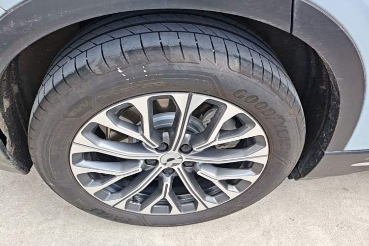 Used Nio ES6 2023 75 kWh Right Rear Wheel Hub