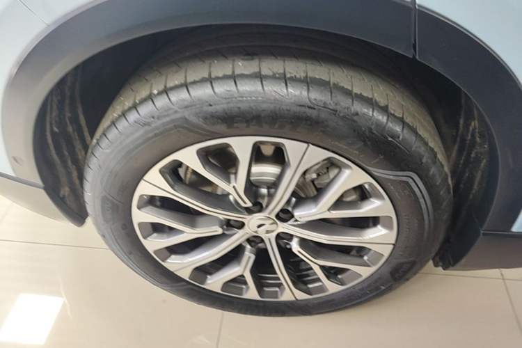 Used Nio ES6 2023 75 kWh Right Rear Wheel Hub