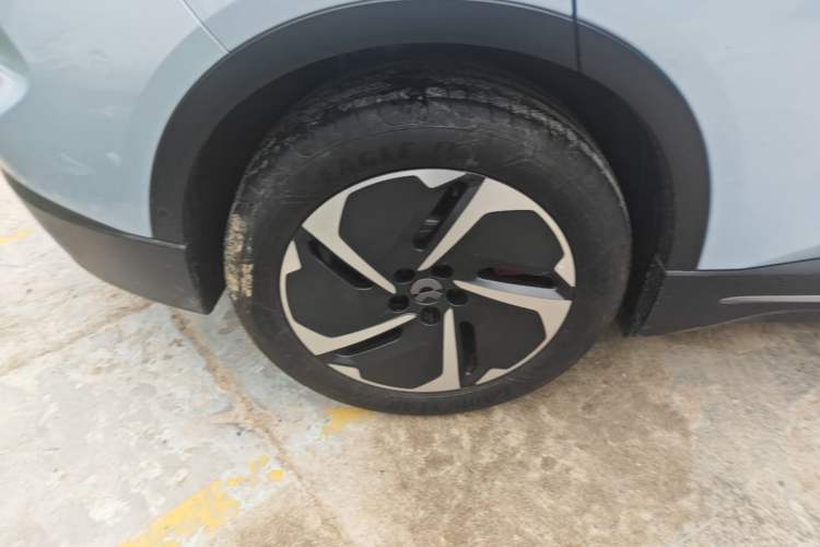 Used Nio ES6 2023 75 kWh Right Rear Wheel Hub