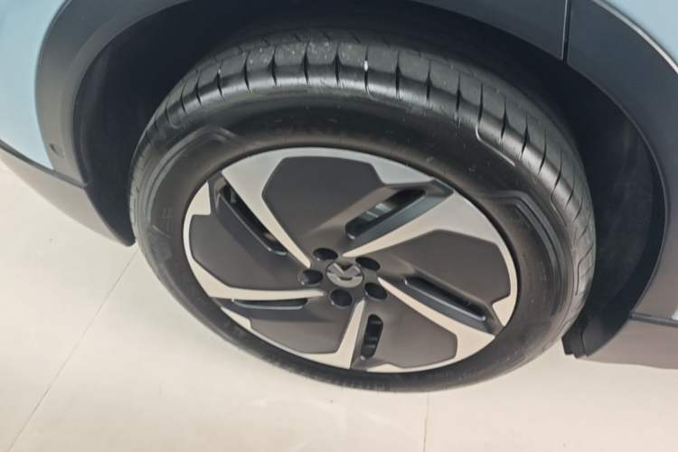 Used Nio ES6 2023 75 kWh Right Rear Wheel Hub
