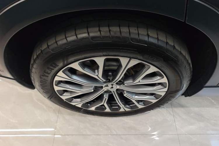 Used Nio ES6 2023 75 kWh Right Rear Wheel Hub