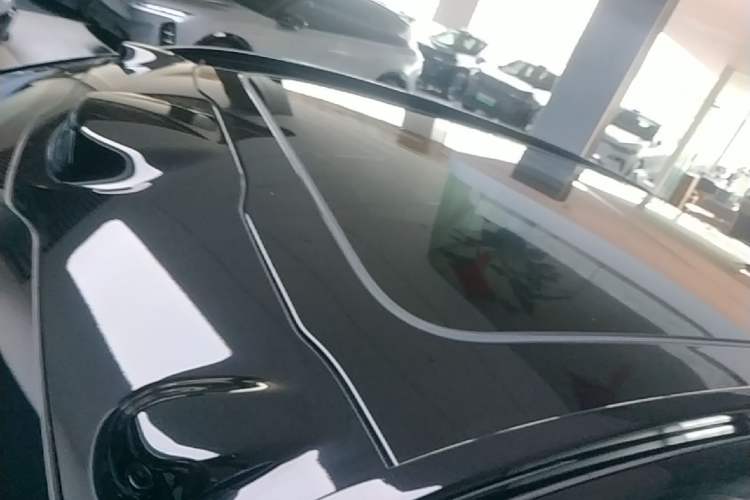 Used Nio ES6 2023 75 kWh Roof