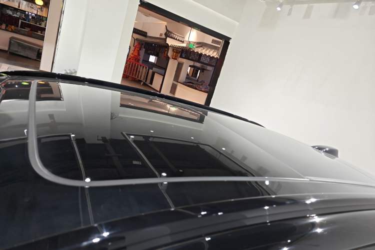 Used Nio ES6 2023 75 kWh Roof