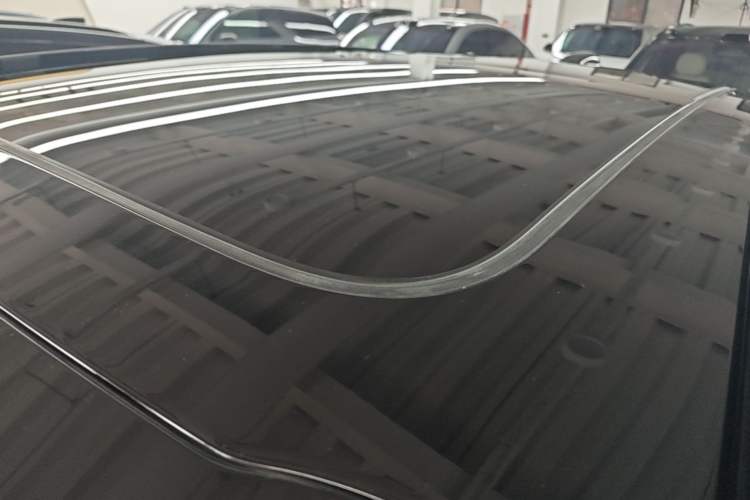 Used Nio ES6 2023 75 kWh Roof