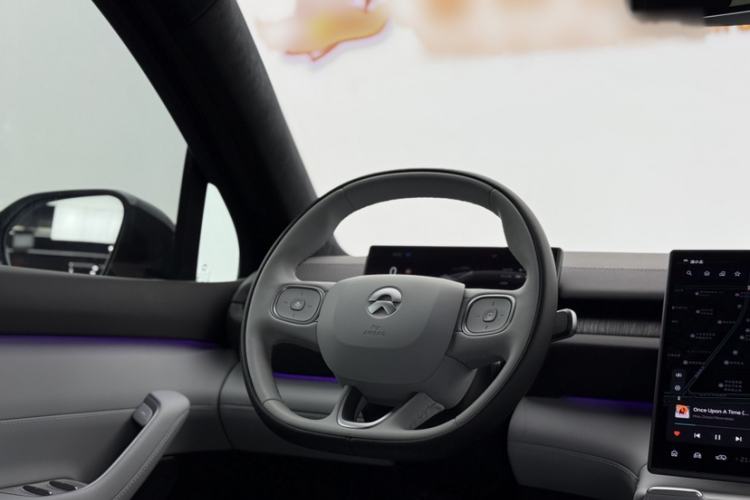 Used Nio ES6 2023 75 kWh Steering Wheel