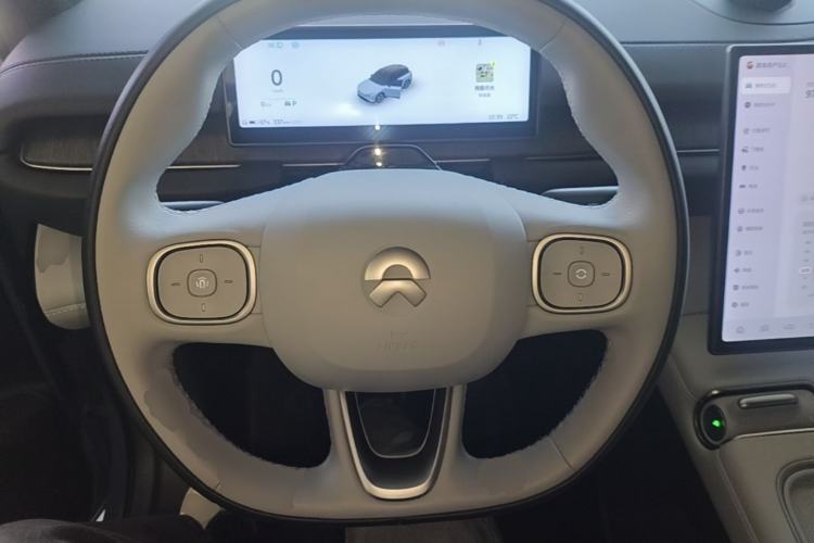 Used Nio ES6 2023 75 kWh Steering Wheel