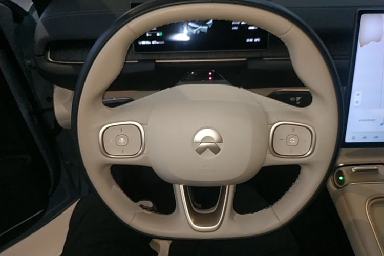 Used Nio ES6 2023 75 kWh Steering Wheel
