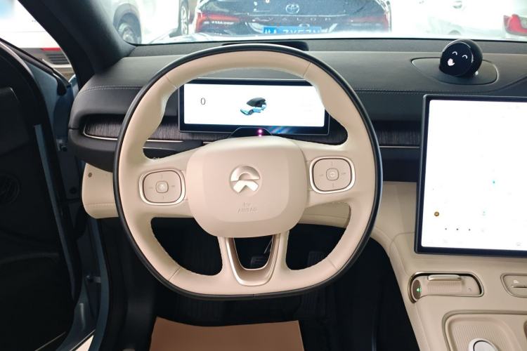 Used Nio ES6 2023 75 kWh Steering Wheel