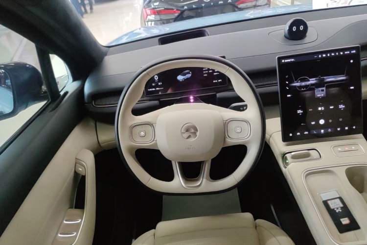 Used Nio ES6 2023 75 kWh Steering Wheel