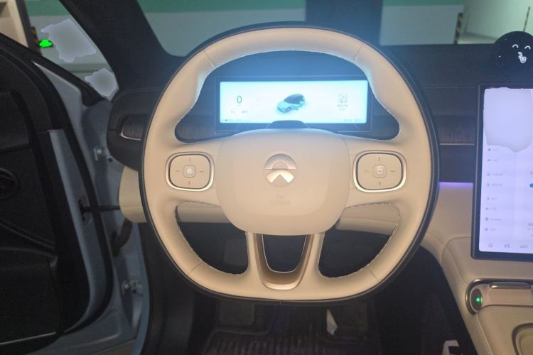 Used Nio ES6 2023 75 kWh Steering Wheel