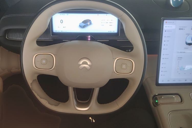 Used Nio ES6 2023 75 kWh Steering Wheel