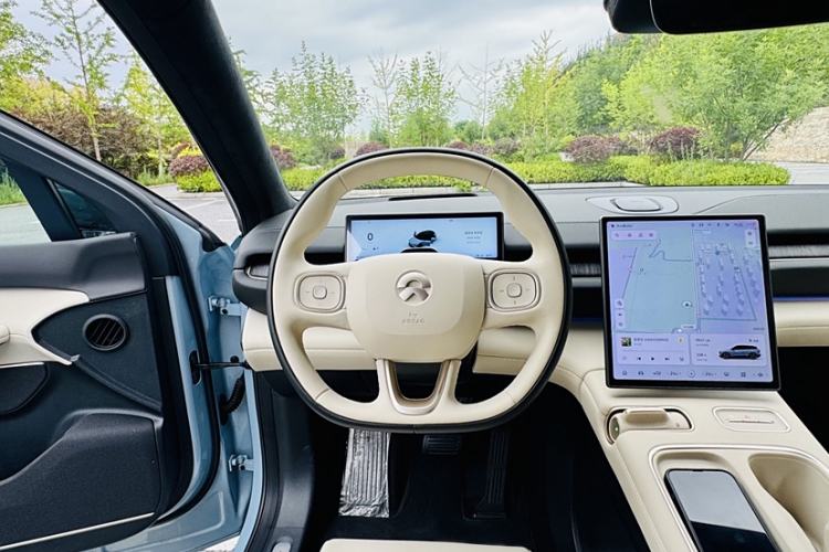 Used Nio ES6 2023 75 kWh Steering Wheel