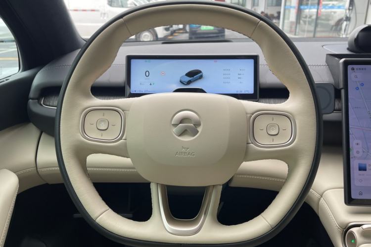 Used Nio ES6 2023 75 kWh Steering Wheel