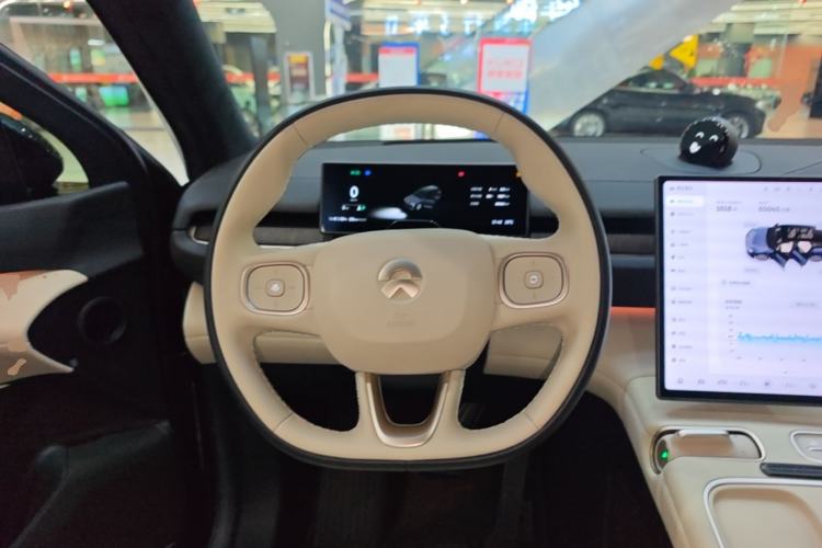 Used Nio ES6 2023 75 kWh Steering Wheel