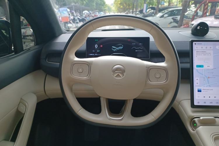 Used Nio ES6 2023 75 kWh Steering Wheel