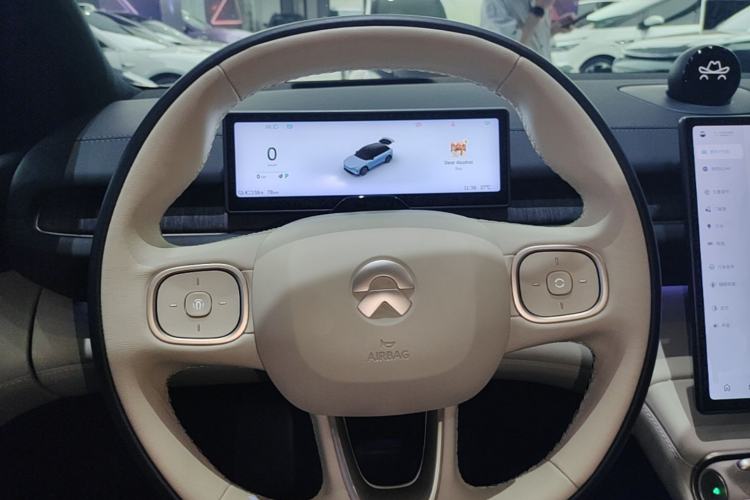 Used Nio ES6 2023 75 kWh Steering Wheel
