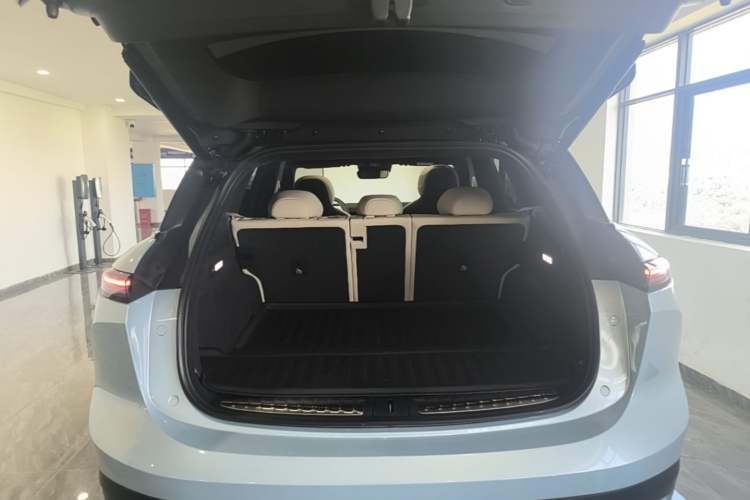 Used Nio ES6 2023 75 kWh Trunk