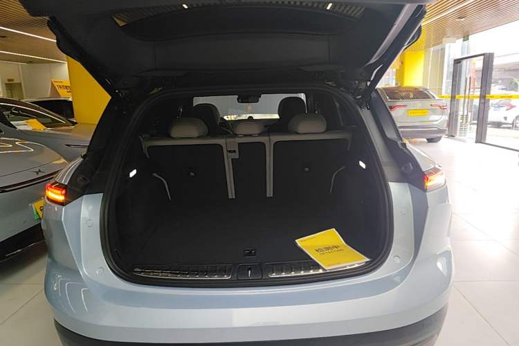 Used Nio ES6 2023 75 kWh Trunk