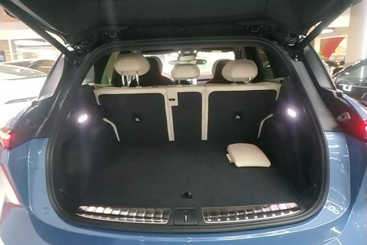 Used Nio ES6 2023 75 kWh Trunk