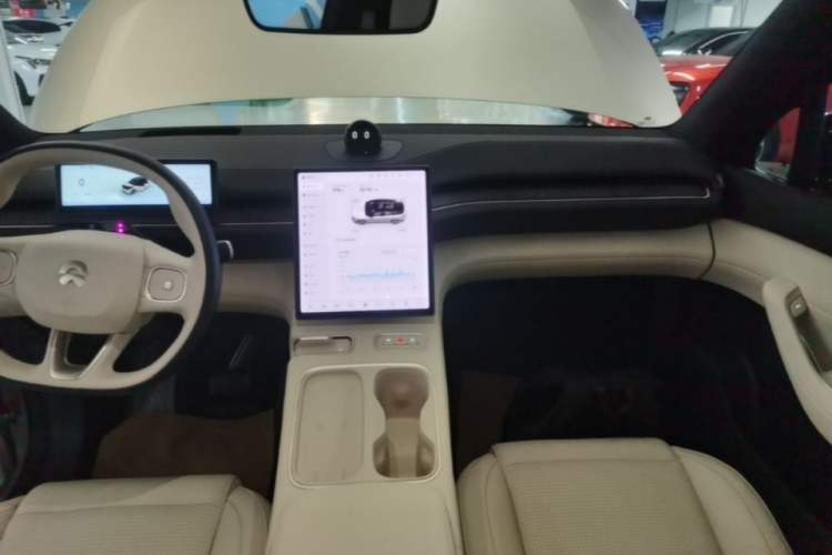 Used Nio ES6 2023 75 kWh Audio And AC Panel