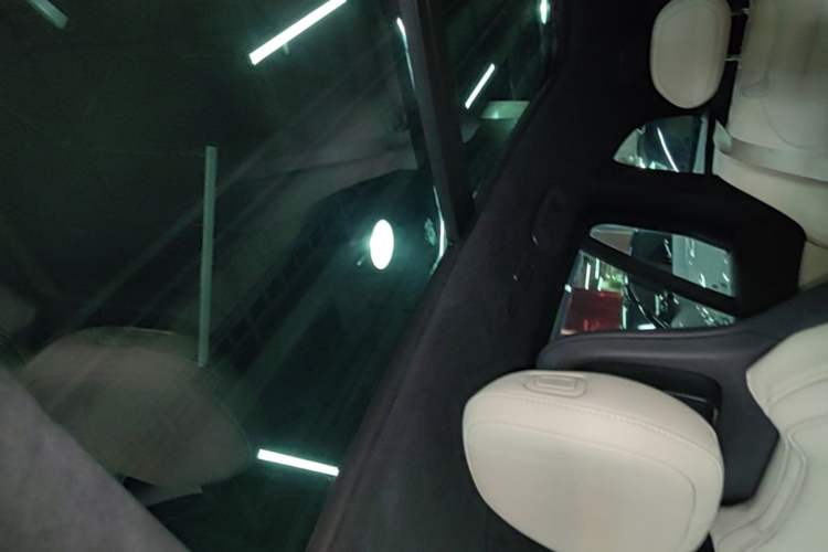 Used Nio ES6 2023 75 kWh Headliner