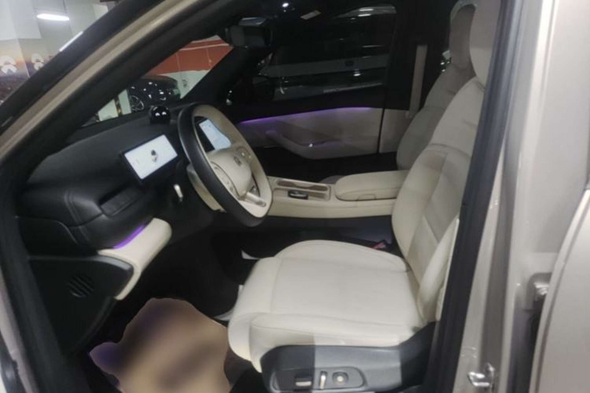 Used Nio ES6 2023 75 kWh Left Front Seat
