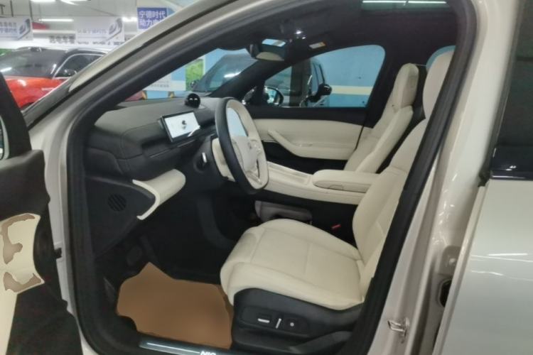 Used Nio ES6 2023 75 kWh Left Front Seat