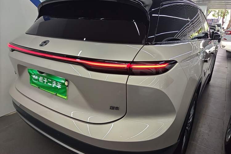 Used Nio ES6 2023 75 kWh Rear Right 45 Deg