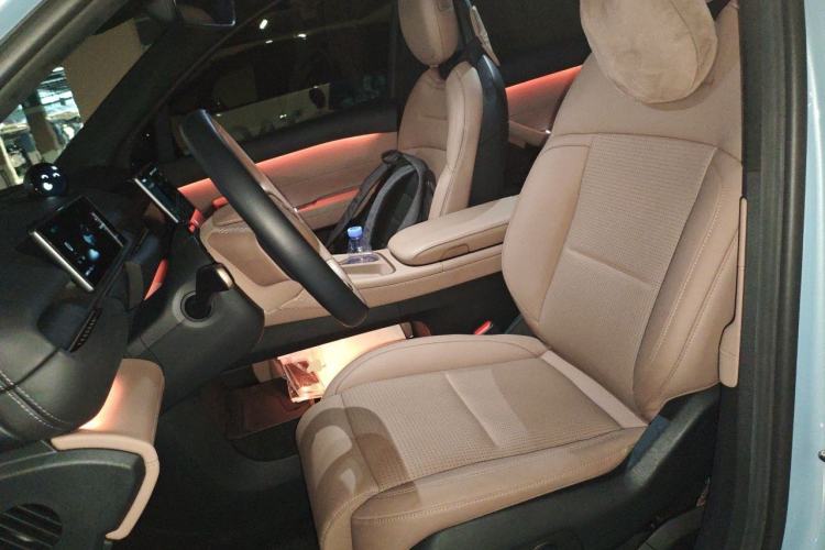 Used Nio ES6 2023 75 kWh Left Front Seat