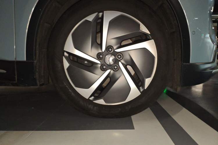 Used Nio ES6 2023 75 kWh Right Front Wheel Hub